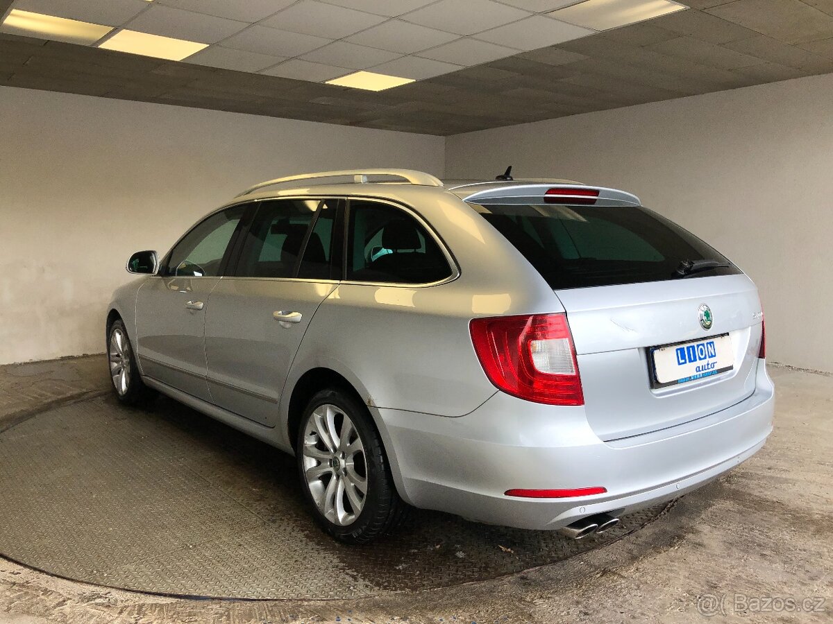 ŠKODA SUPERB 2.0 TDI COMBI - 6