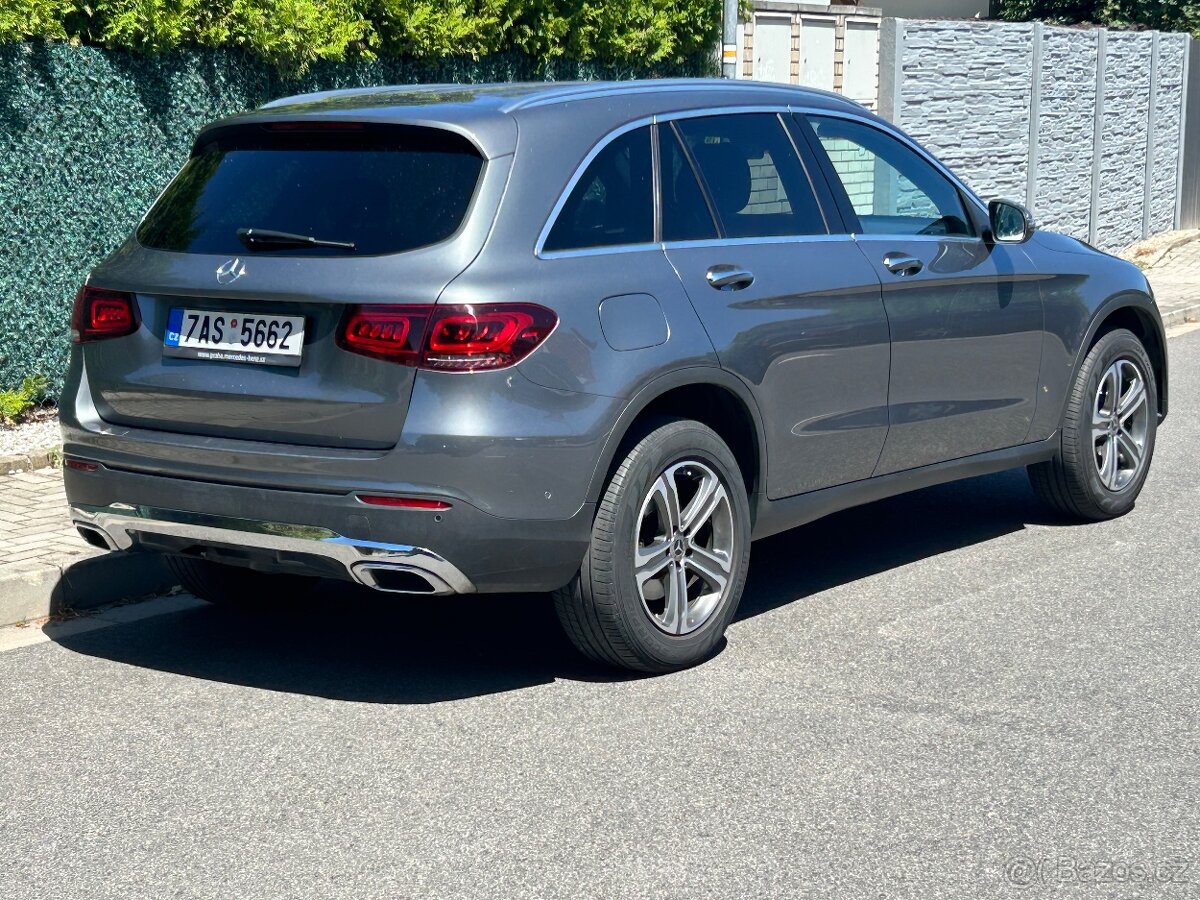 Mercedes-Benz GLC 300 195kw 4MATIC 9g r.v. 2019 ČR 1maj DPH - 6