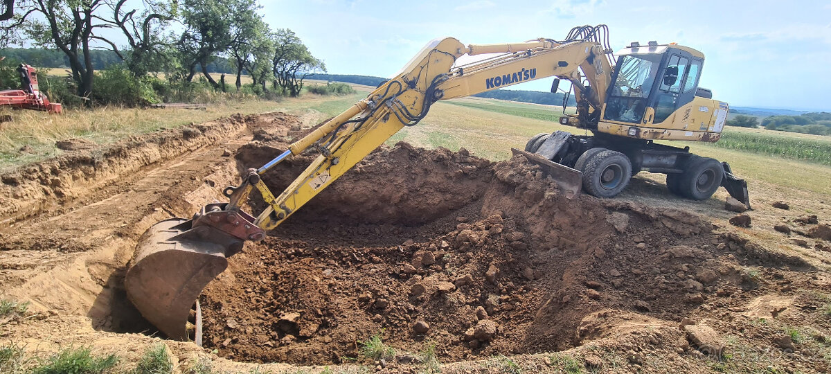 Bagr Komatsu PW220 - 6