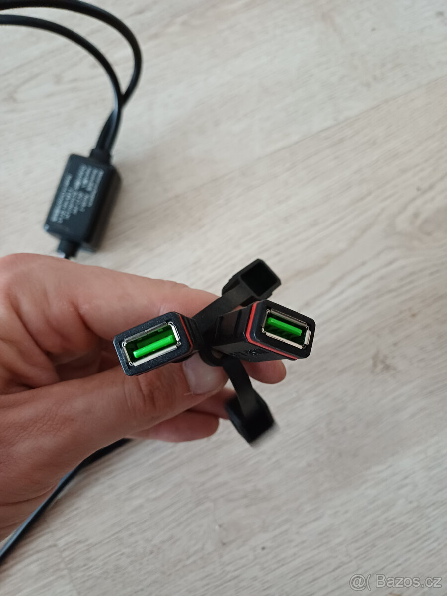 USB zásuvka na moto - 6