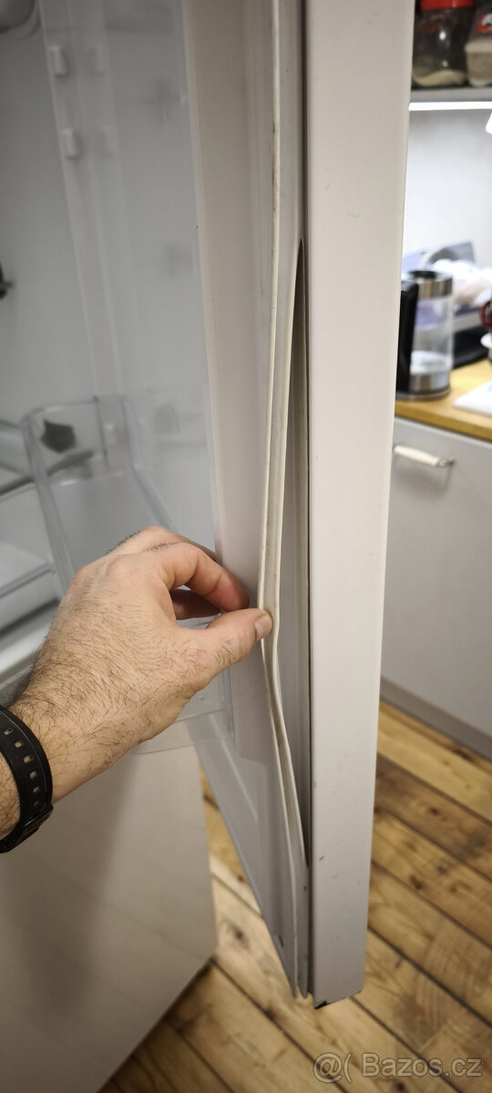 Lednice Indesit, plně funkční -- levně - 6