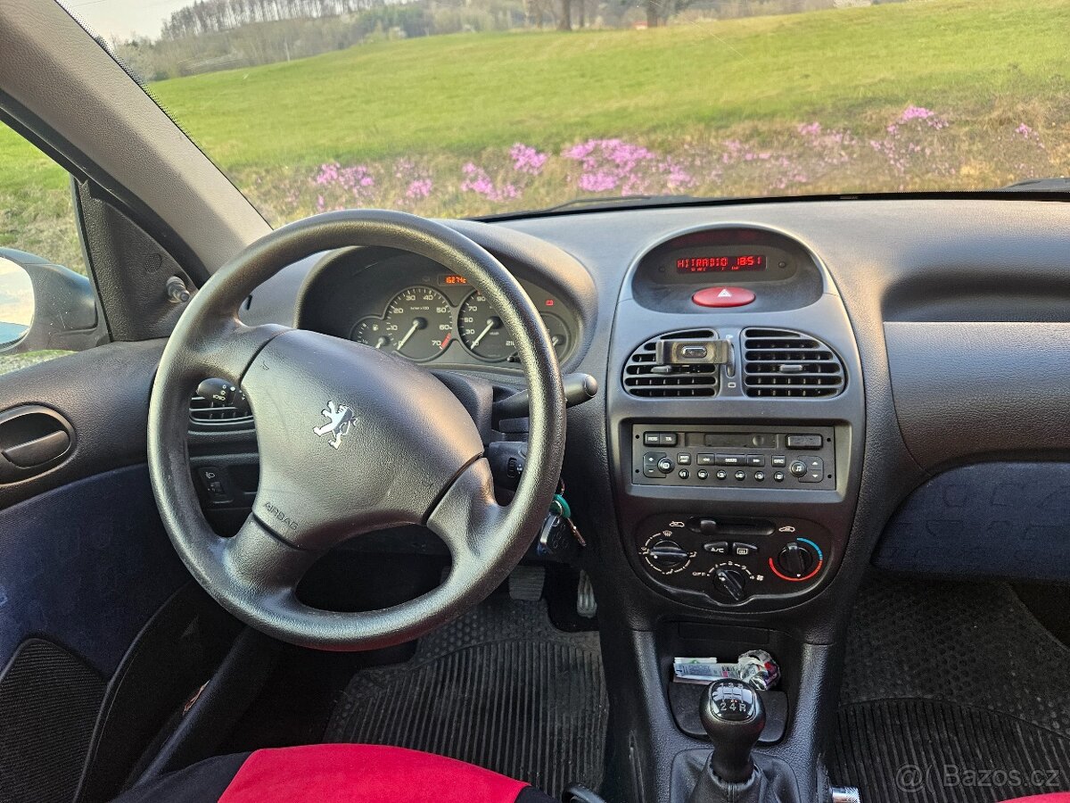 Peugeot 206 - 6
