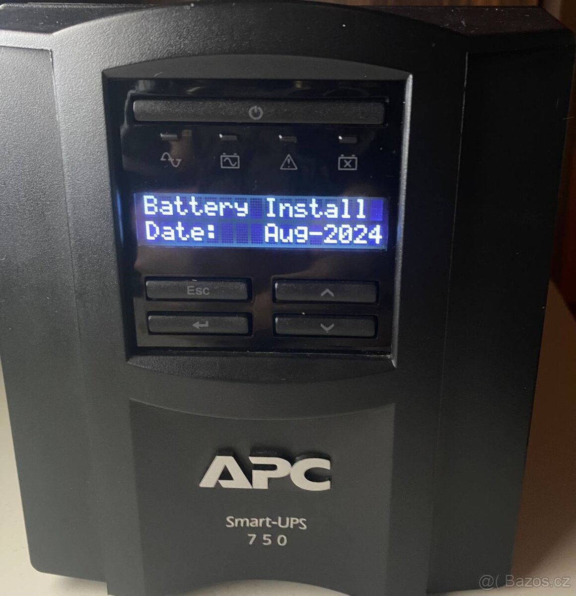 APC Smart-UPS SMT750I – nová baterie 2024, plně funkční - 6