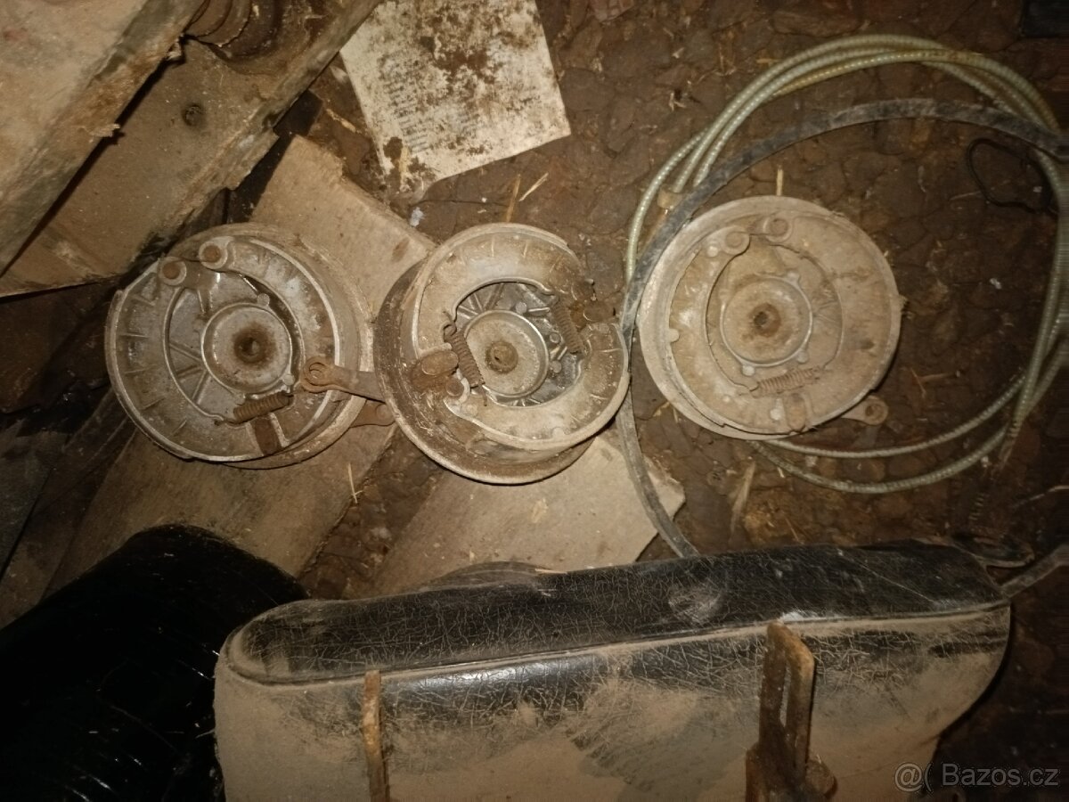 Soubor věcí Jawa - 6