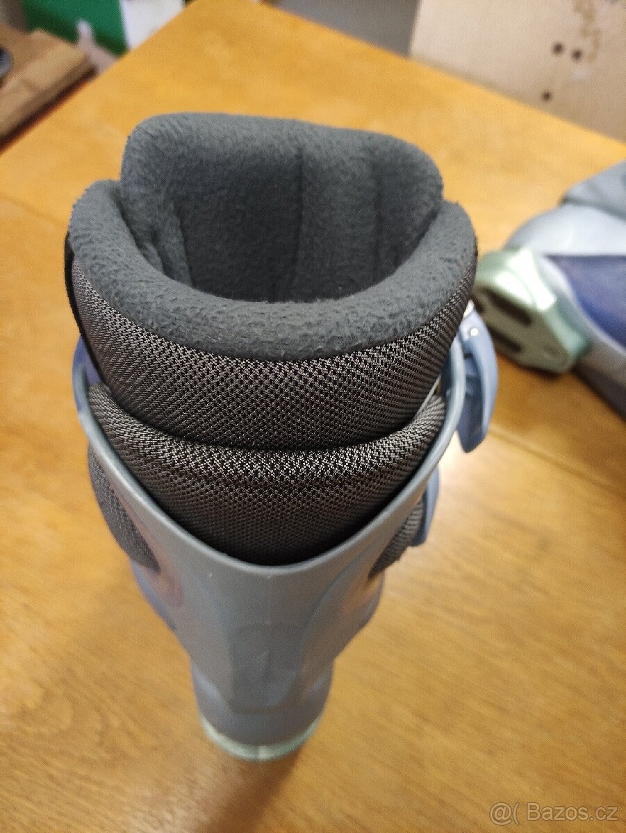 Dětské lyžařské boty Atomic vel. EU 39 - 6