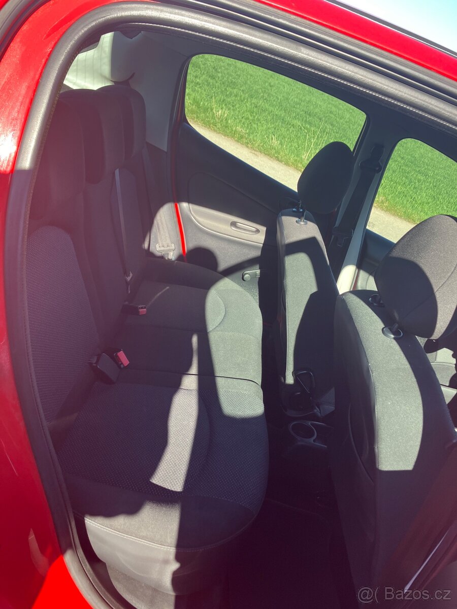 Peugeot 206 - 6