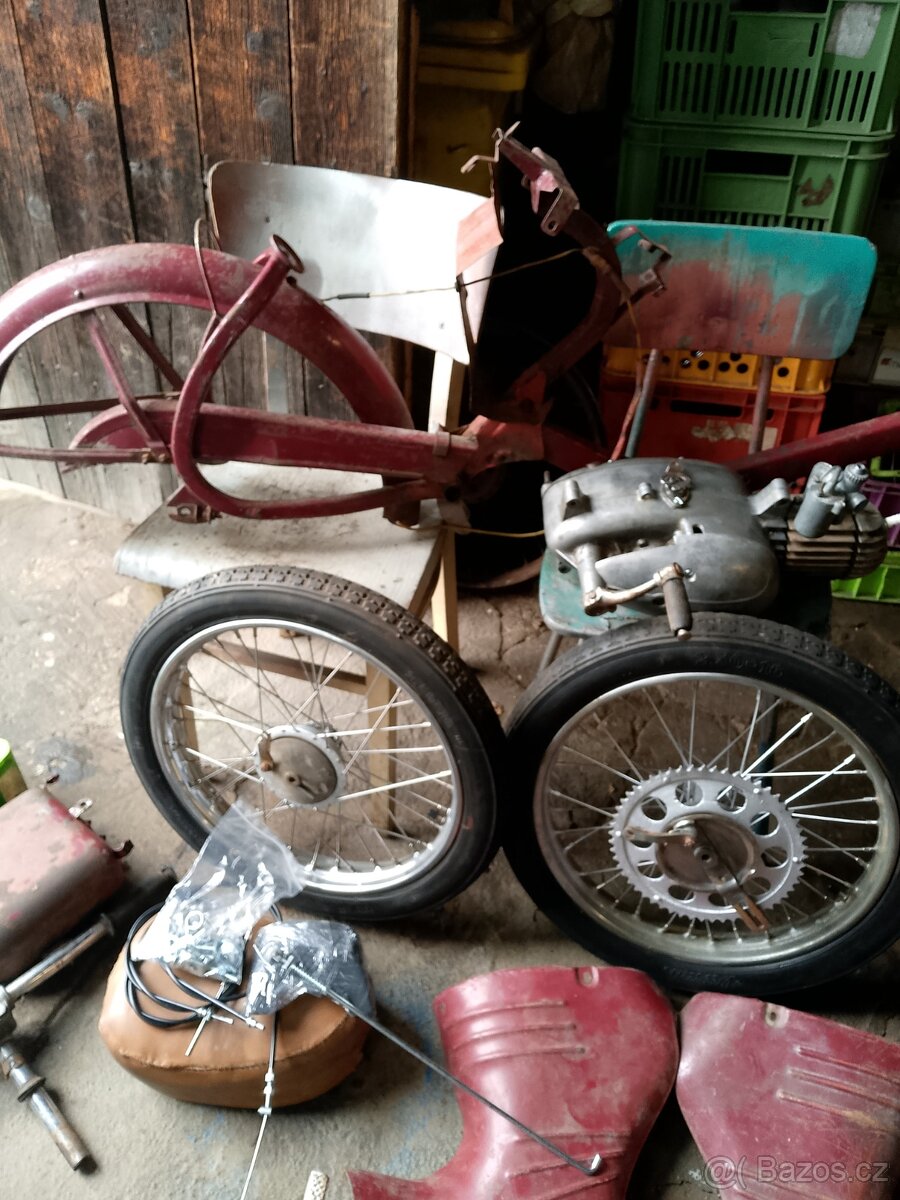 Jawa pionýr 550 - 6