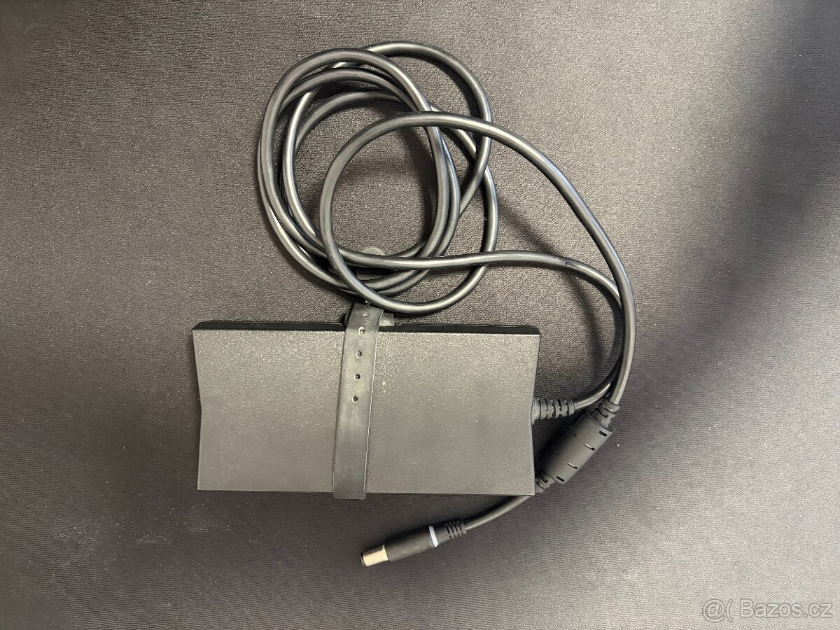 Herní notebook Dell inspiron 15 7577 i5 / GTX 1050 / SSD+HDD - 6