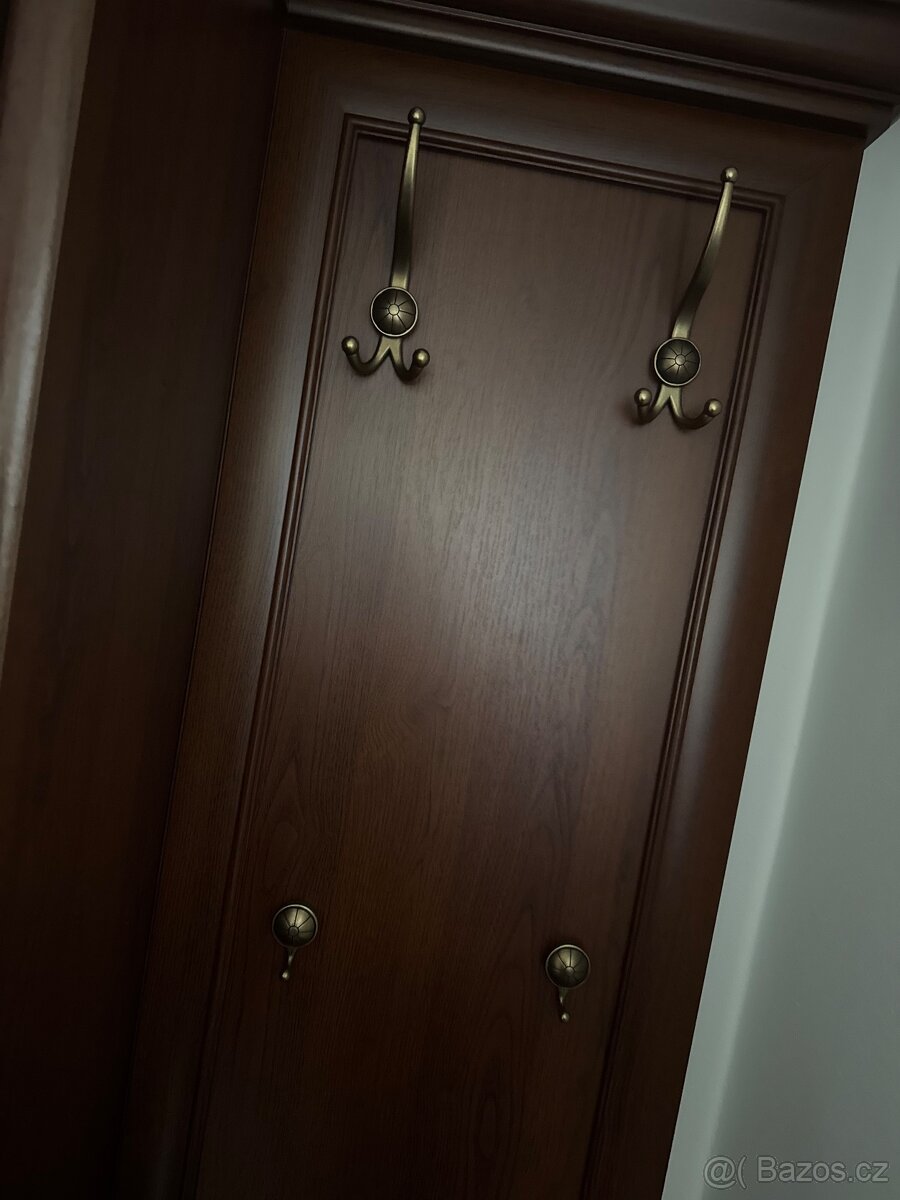 Předsíňová stěna - 6