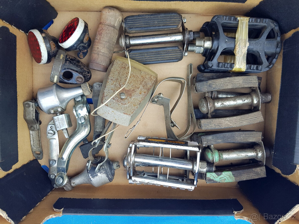 Stará jízdní kola - díly - úklid garáže - 6