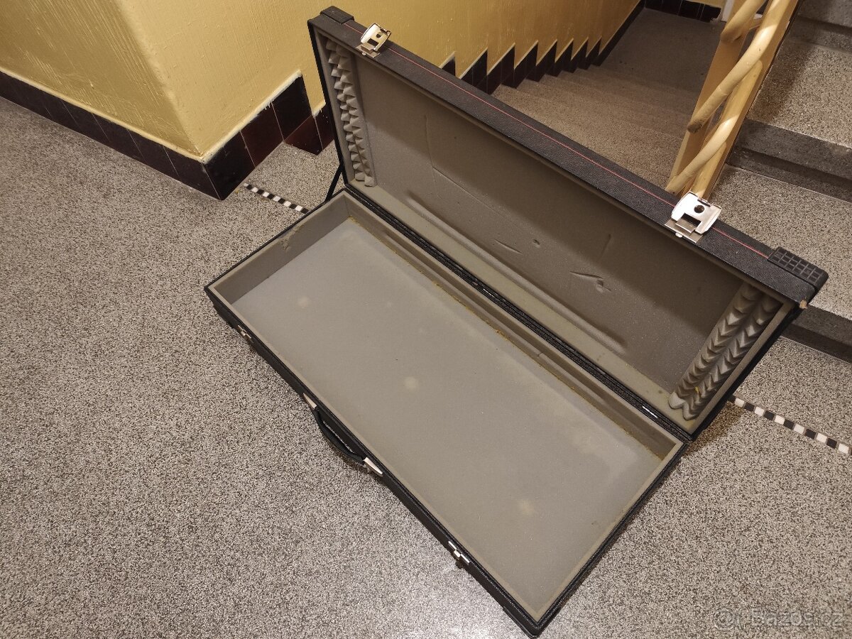 Pouzdro pevné,tvrdé na 5 okt.klávesy - 6