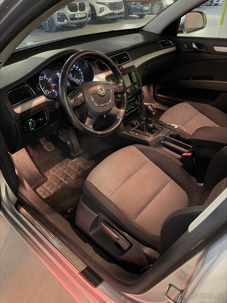 Škoda Superb II 4x4 TOP Stav - 6