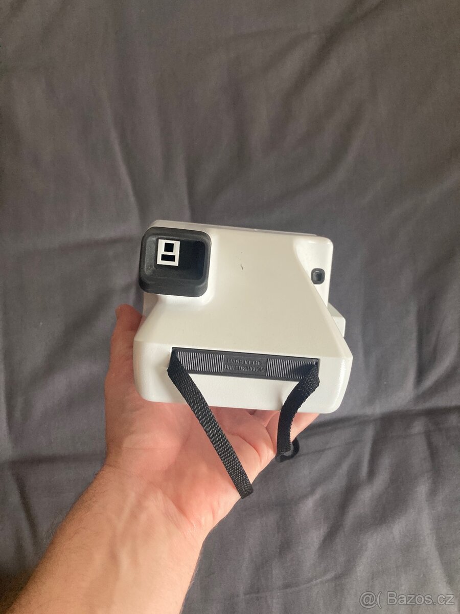 Polaroid OneStep closeup - 6