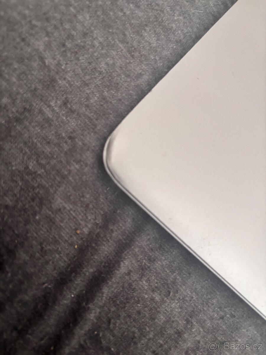 Apple Macbook Air 13 (early 2014) - 6