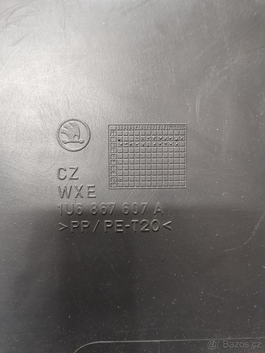 Skoda octavia 1 zadni kryt kufru (1U6 867 607 A) - 6