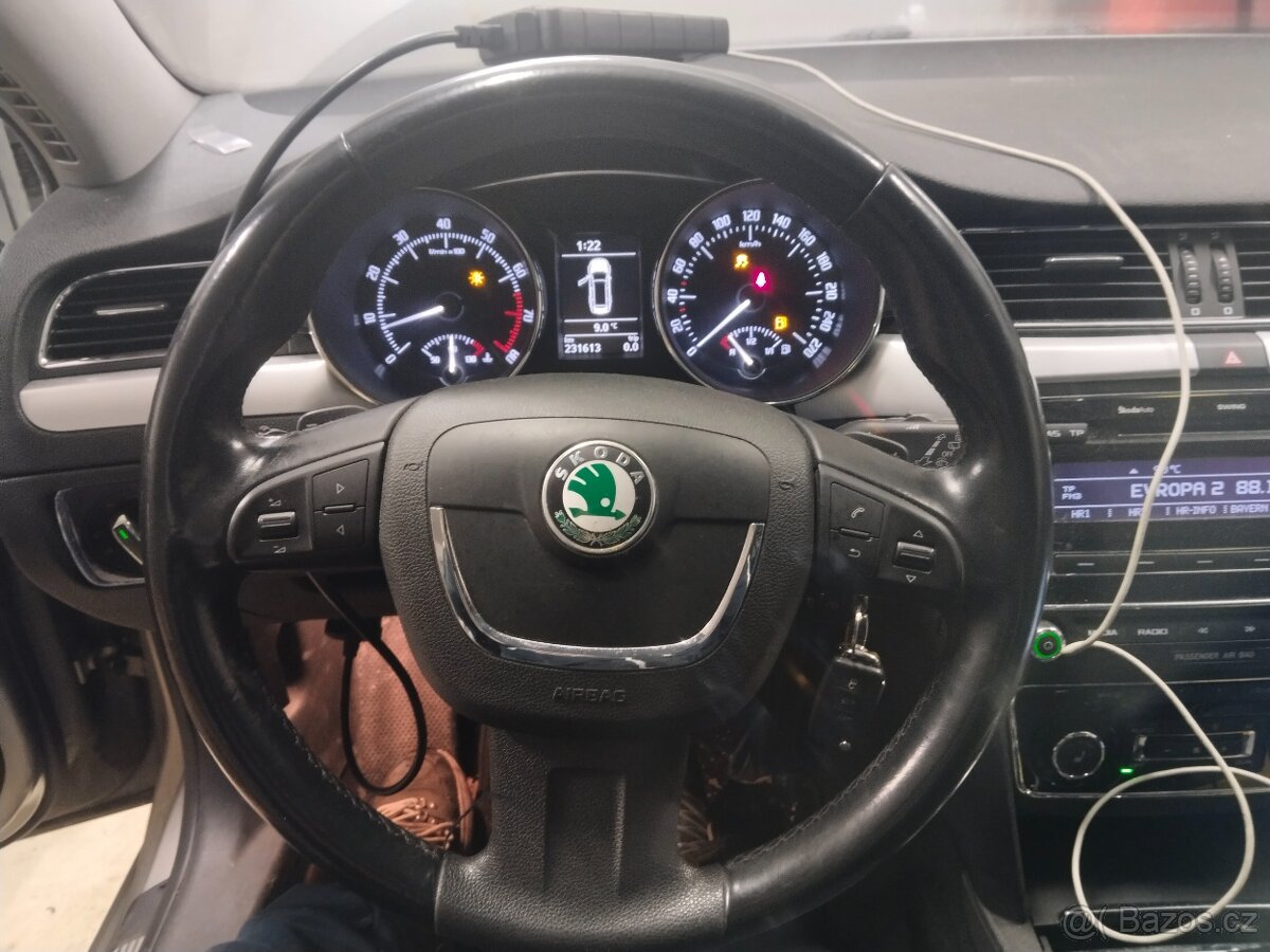 Škoda Superb combi 2 na díly - 6