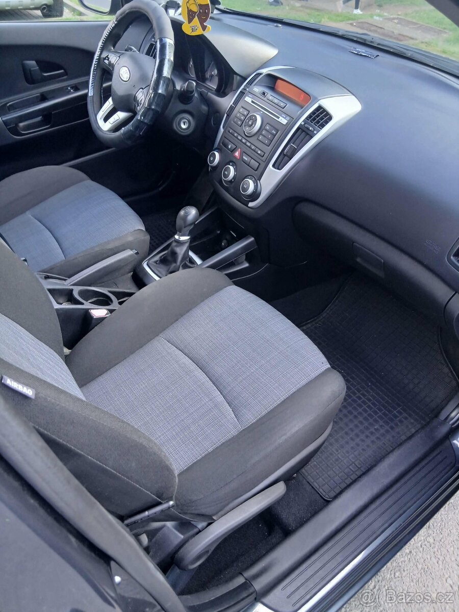 Kia cee'd - 6