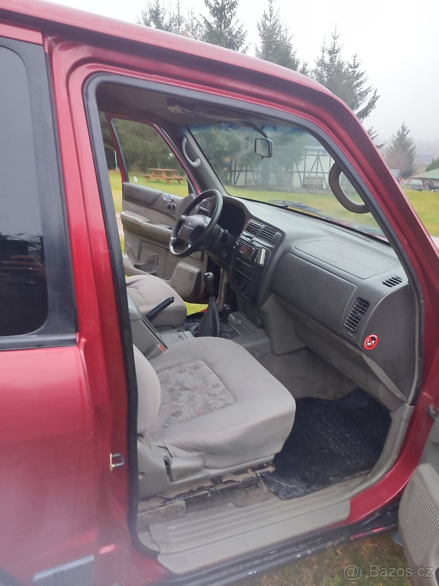 Nissan patrol y61 gr 2,8 - 6