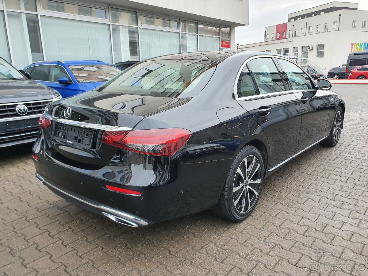 Mercedes-Benz E220d Sedan 147kW AVANTGARDE- záruka Autodraft - 6