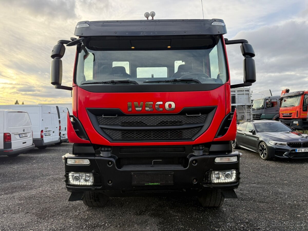 Iveco TRAKKER 6x4 E6 NOSIČ KONTEJNERŮ - 6