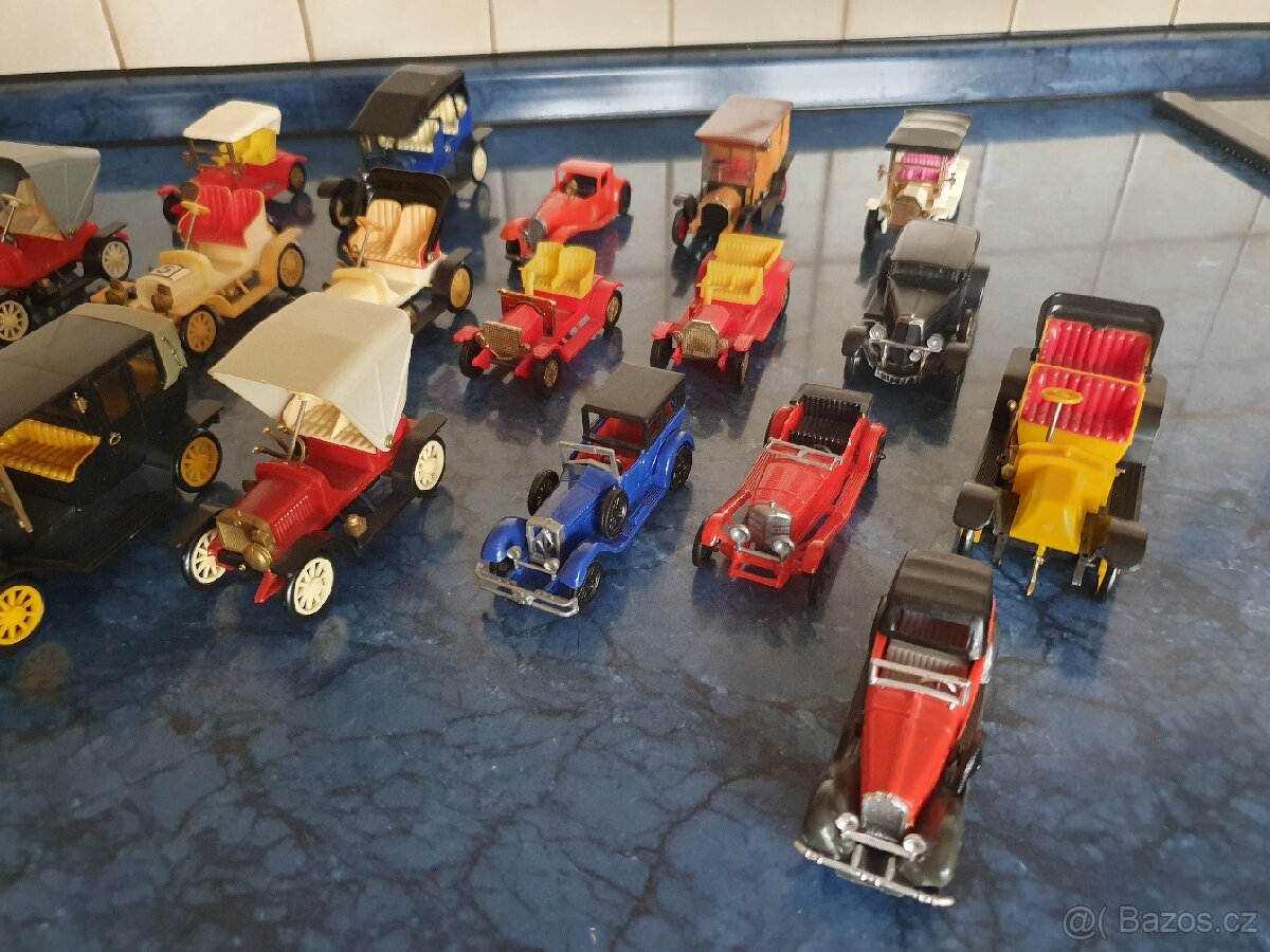 Sbírka modelů historických aut - 6