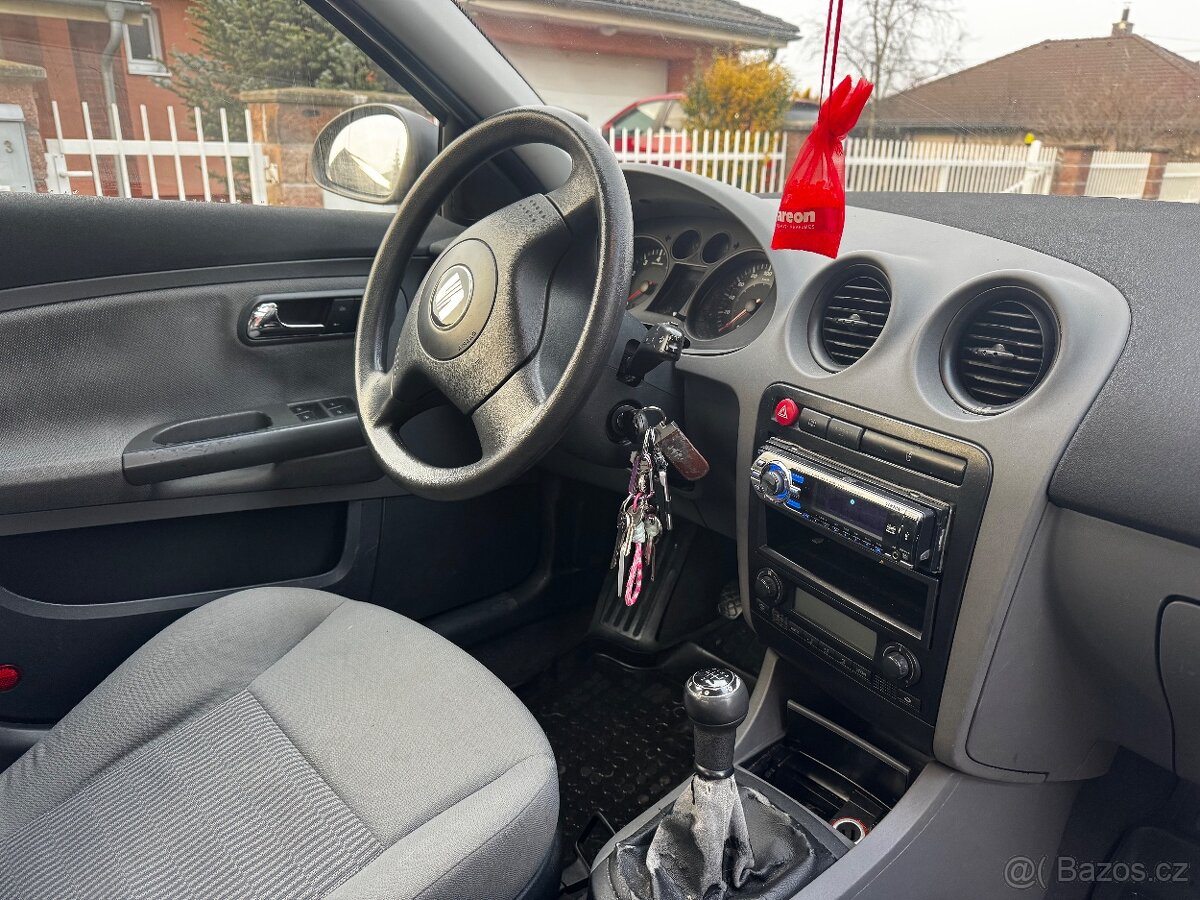 Seat Ibiza 1.4 benzín | r. v. 2004 - 6