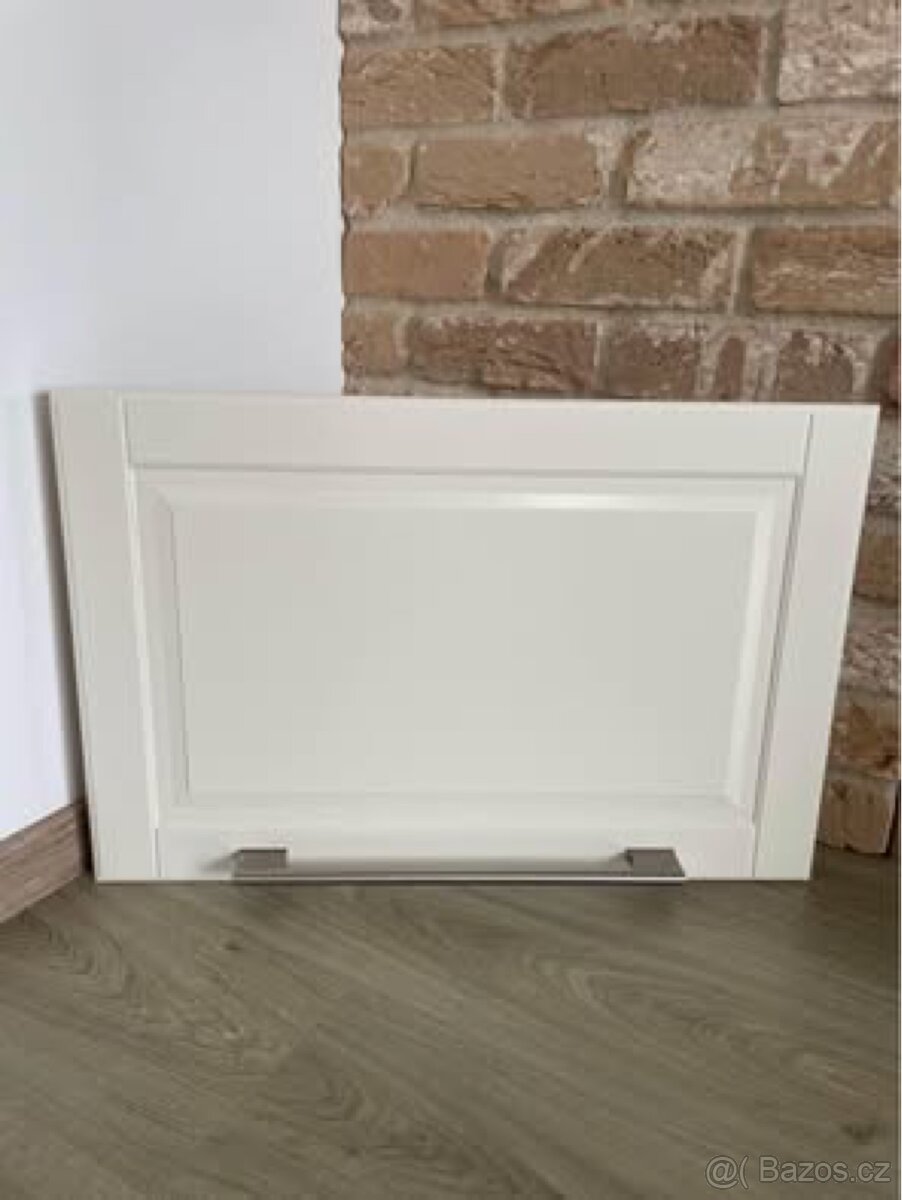 Dvířka a šuplíky z kuchyně IKEA Bodbyn - 6