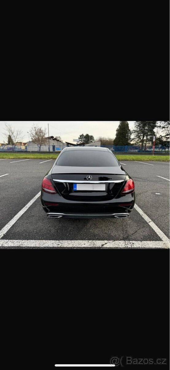 Prodám Mercedes e220d amg paket - 6