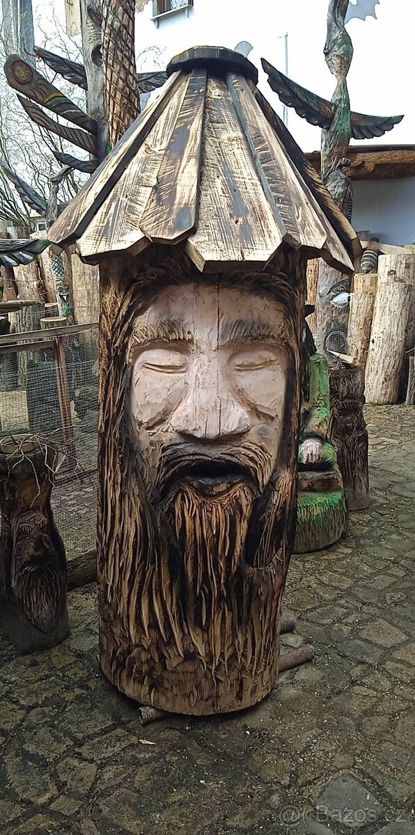 dřevěné sochy, výrob klátů, včelí ůly od známého sochaře - 6