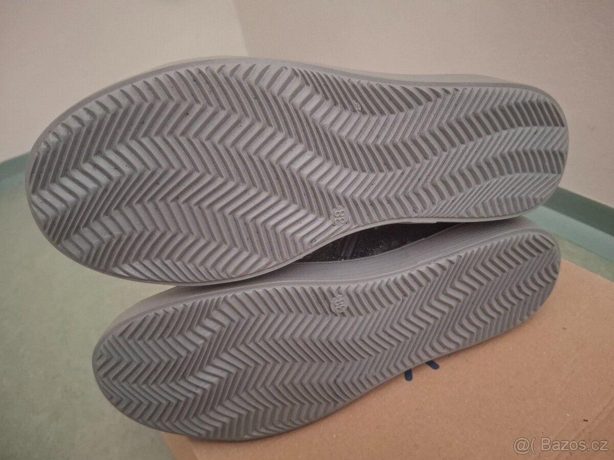 Nádherné celoroční celokožené boty Bartek, vel. 38 - 6