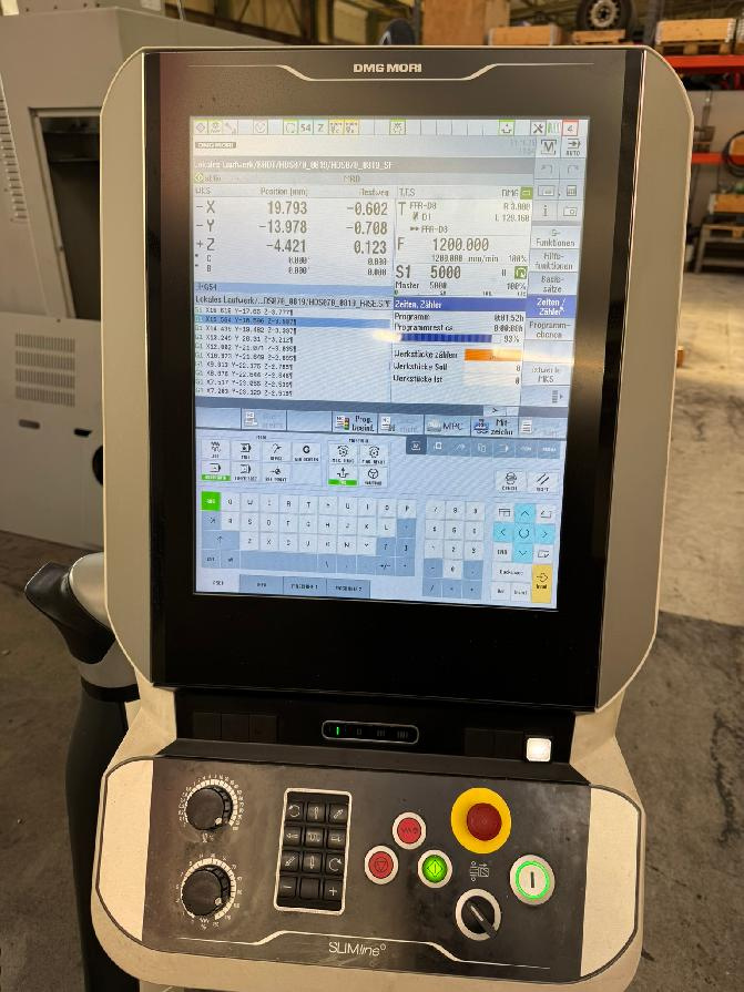 Obráběcí centra - vertikální CMX 50 U - 6