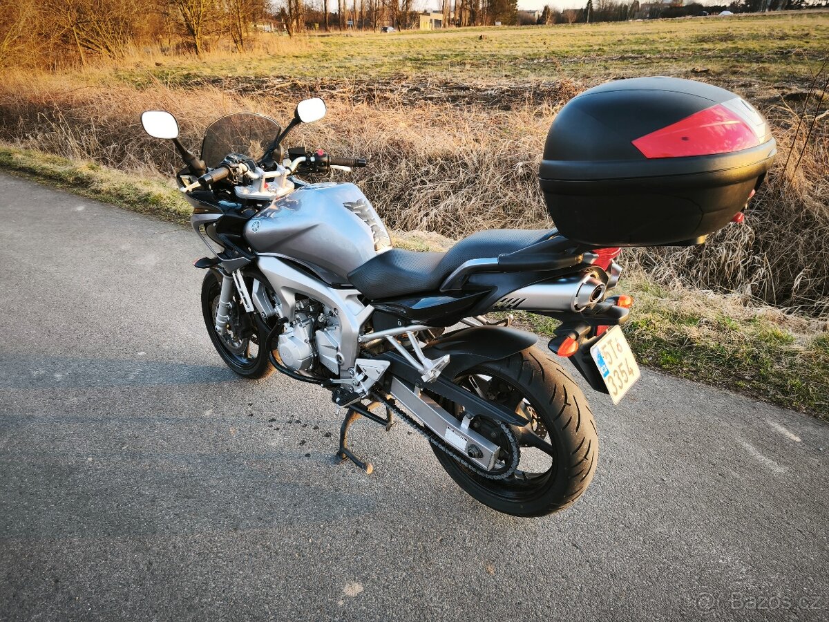 Yamaha fz6 - 6