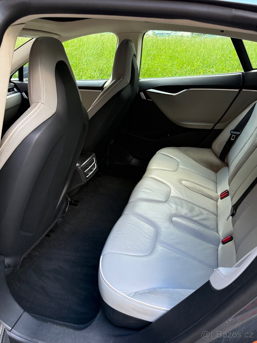 Tesla model S P85 - ZDARMA nabíjení SC01 - 6