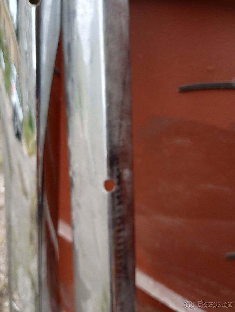 Lada 2101, 2102 nárazníky, originál, nepoužité. - 6