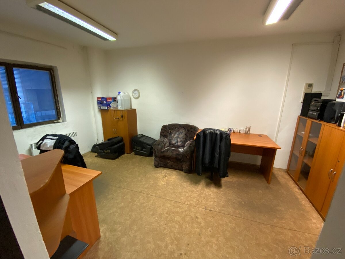 Skaldové prostory - Kšírova - 6