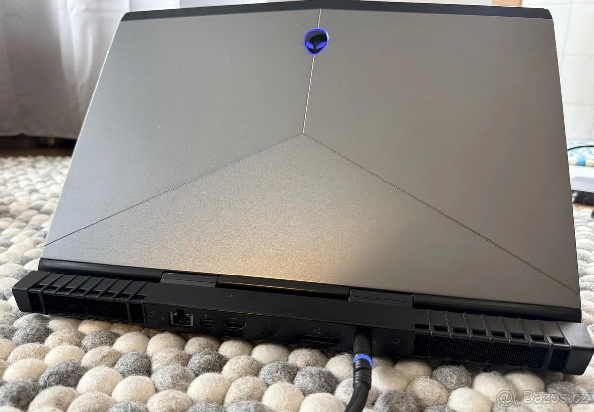 Prodám notebook Dell Alienware 15 R3 - 6