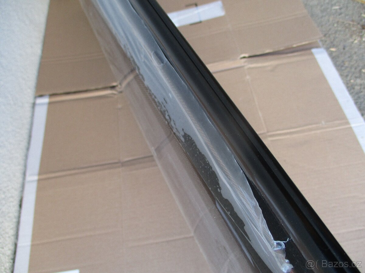 Okno č. 1 ke karavanu HOBBY - rok 2014 - 6