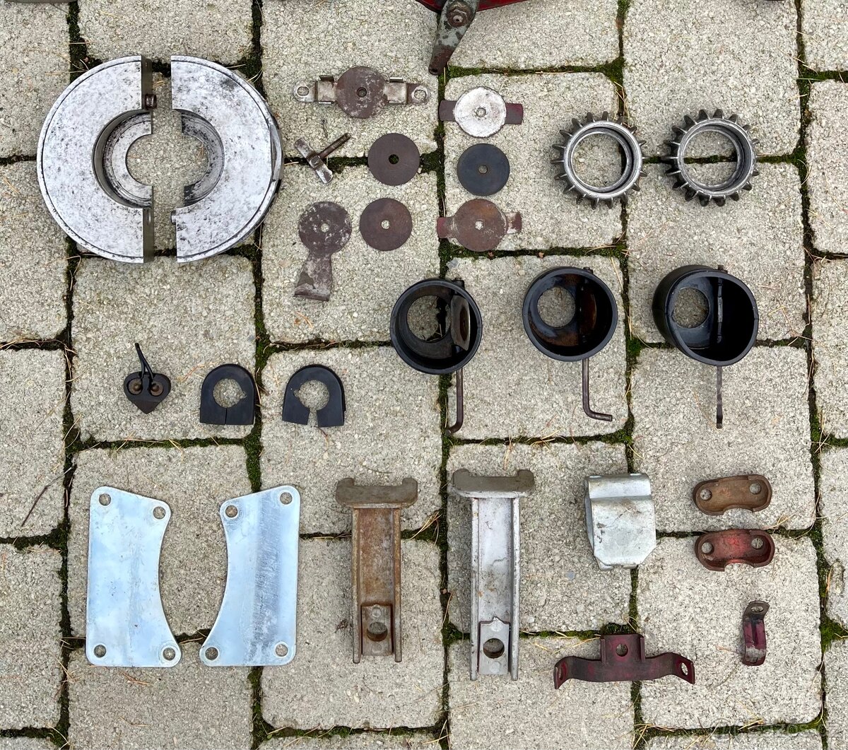 Jawa ČZ kývačka, panelka, pérák - dily - 6