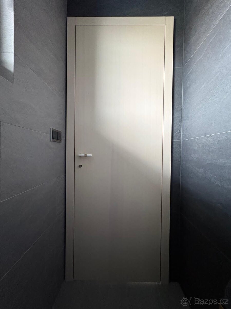 Dveře na prodej v top stavu - 6