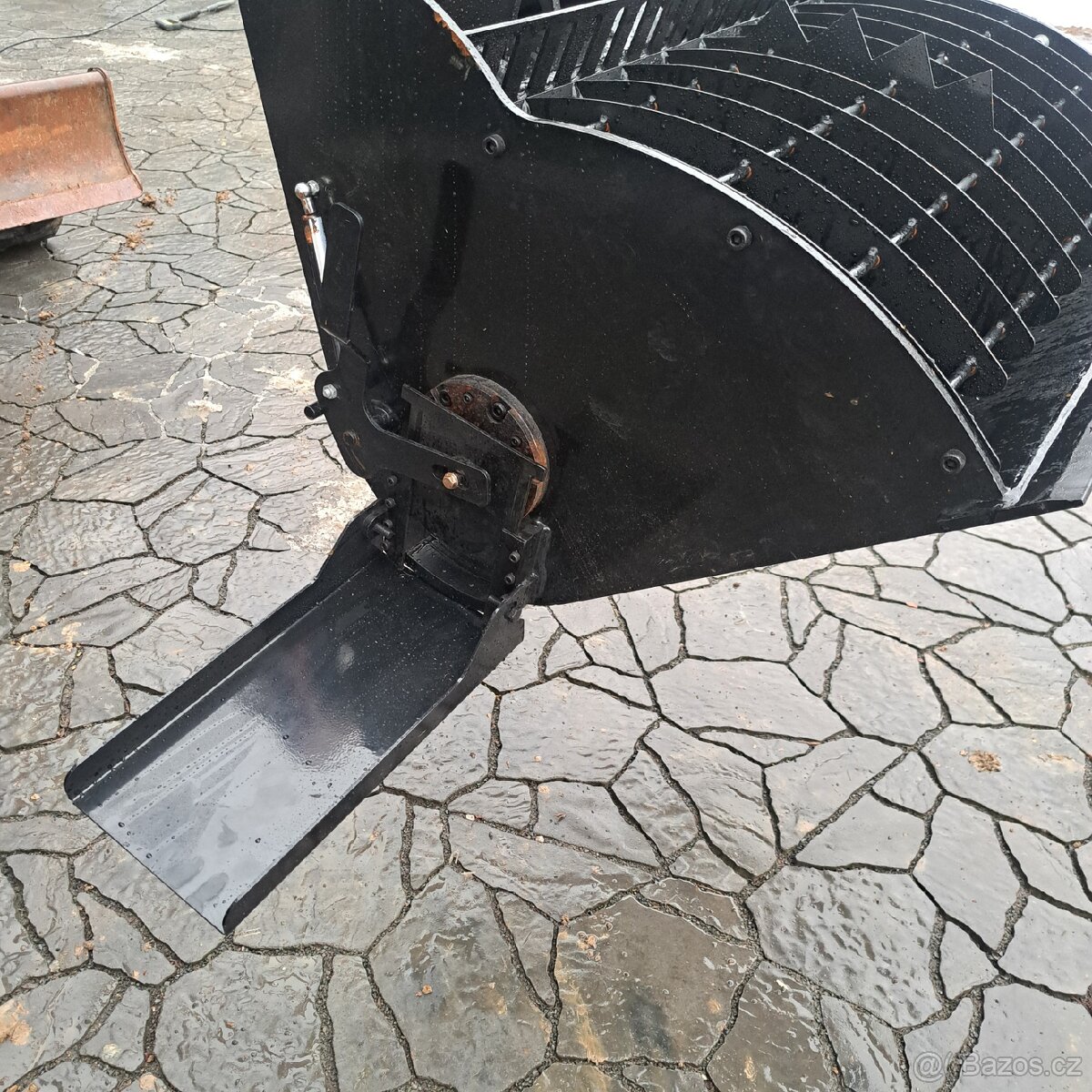 Míchací lopata na minibagr - 6