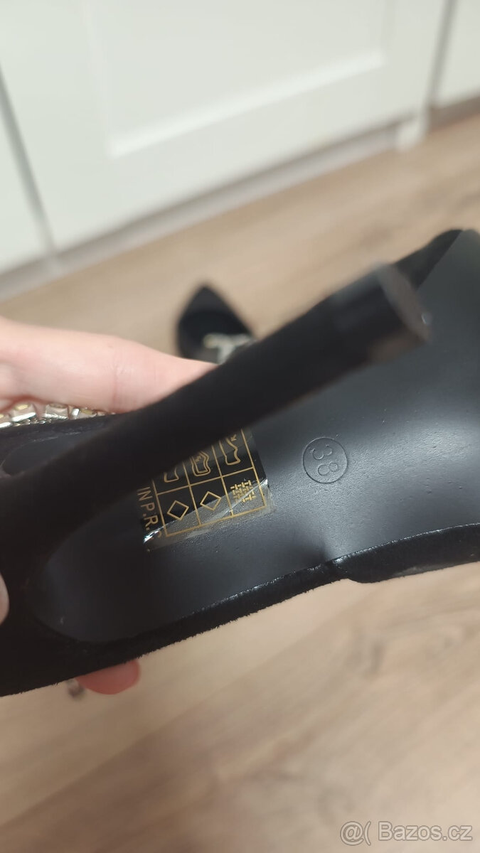 Nové krásné černé sandály/boty 38 - 6