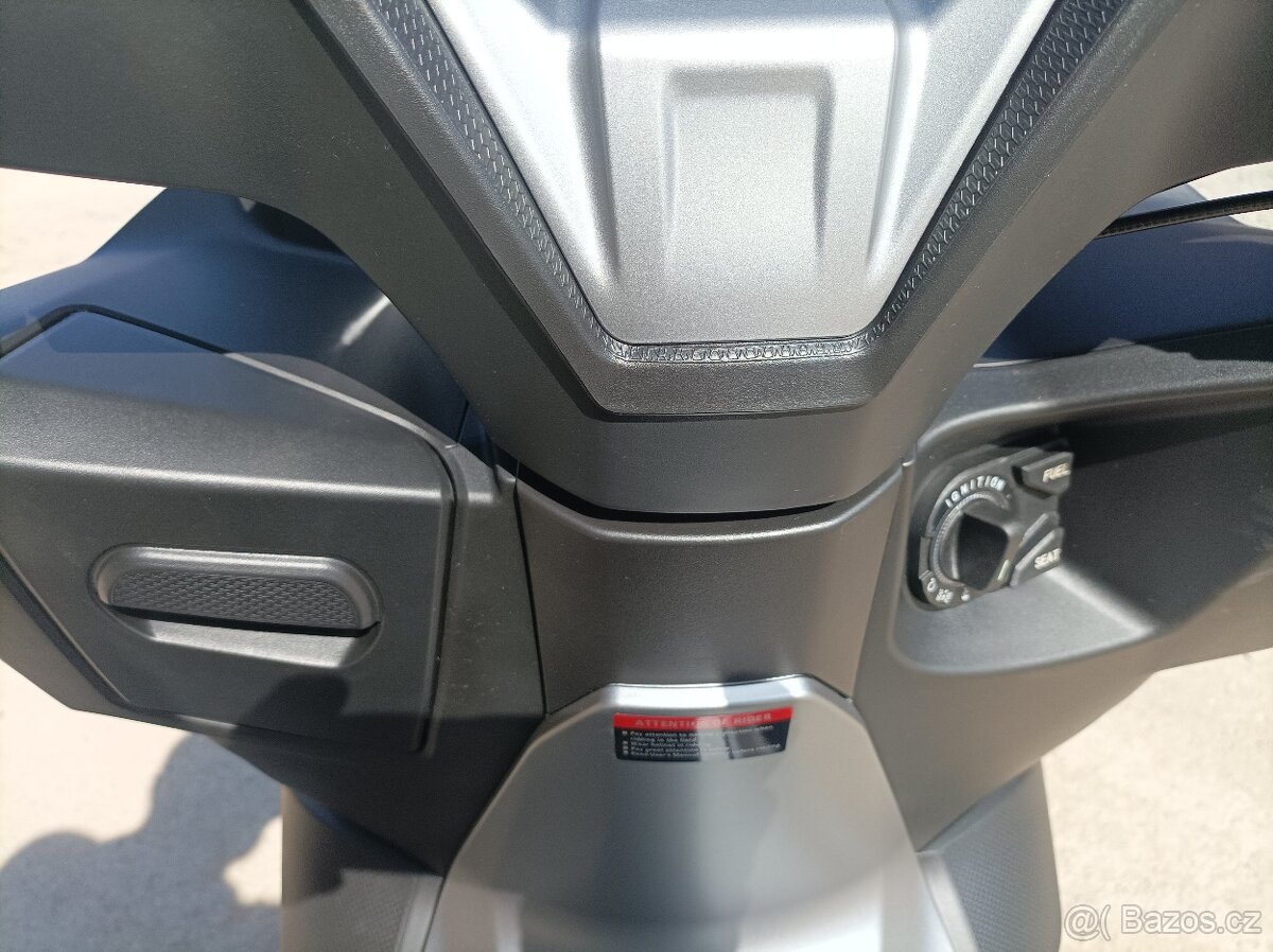 Skútr Voge SR1 125i GT - 6