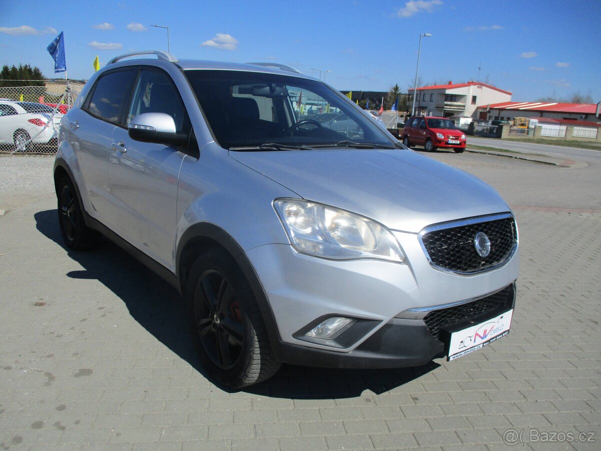 SSANGYONG KORANDO D20T Executive AWD bez koroze 2011 - 6