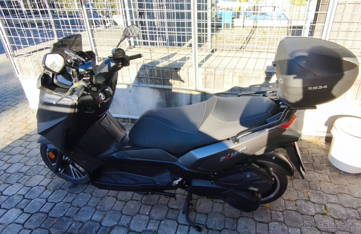 Maxi skútr Caesar 125 - 6