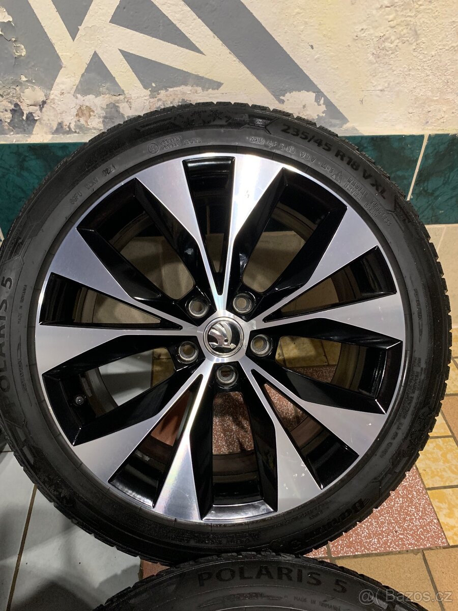 Alu kola Škoda R18 5X112 ZÁNOVNÍ ZIMNÍ PNEU 235/45 R18 8,5mm - 6