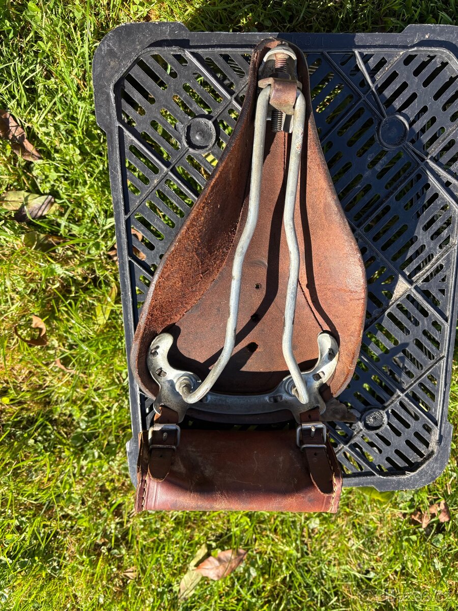 Originální kožené sedlo na kolo - 6