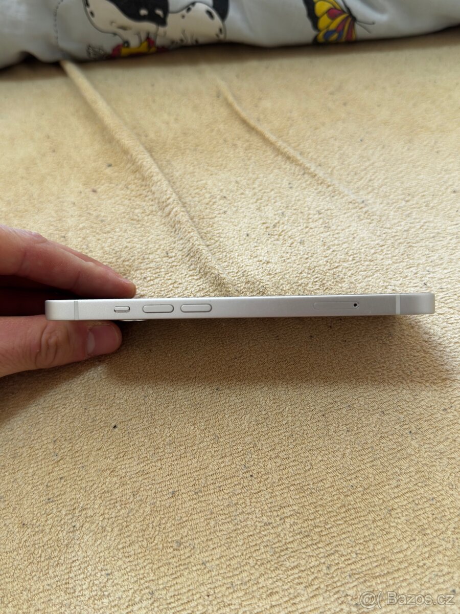Prodám IPhone 13 128 gb - 6