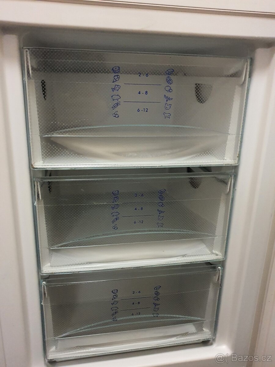 MIELE A++ pěkná TOP úsporná lednice s mrazákem - 6