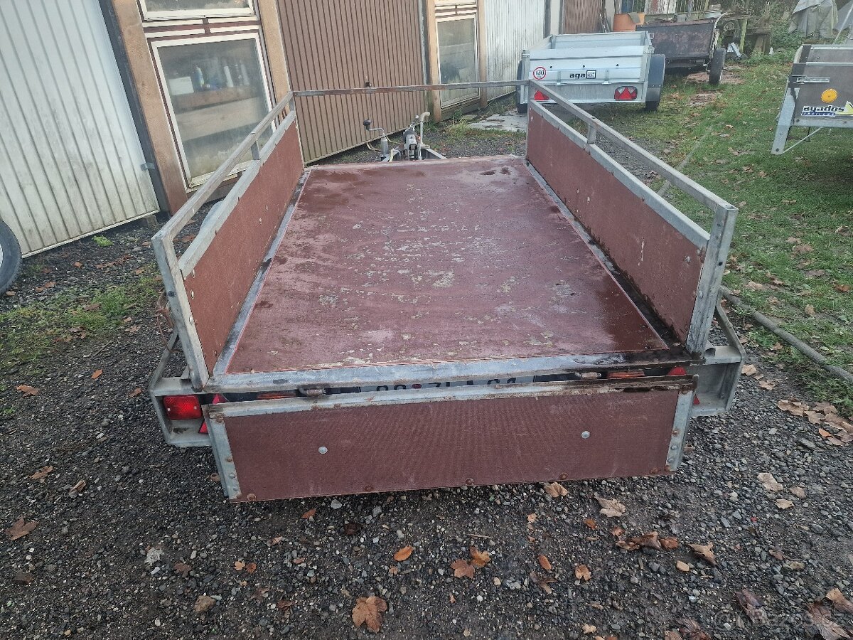 Přívěsný vozik VEZEKO VÁRIO bržděný 205cm x 127cm - 6