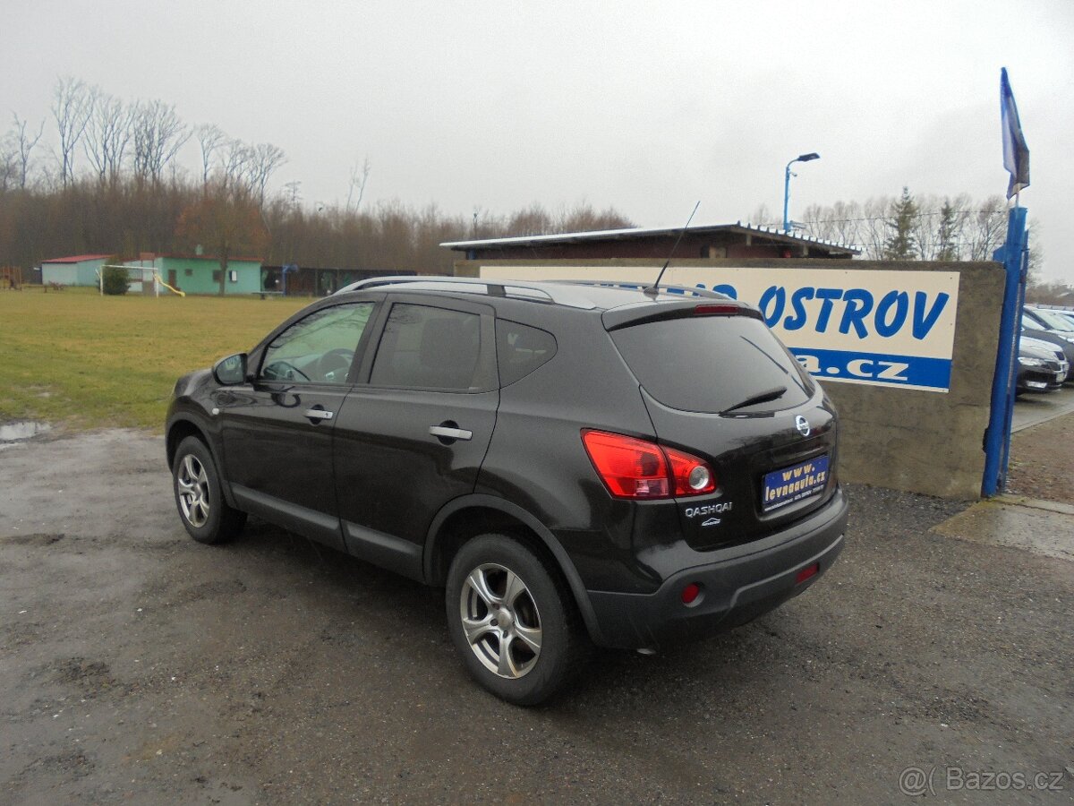 Nissan Qashqai 2.0 benzín 4X4 - 6